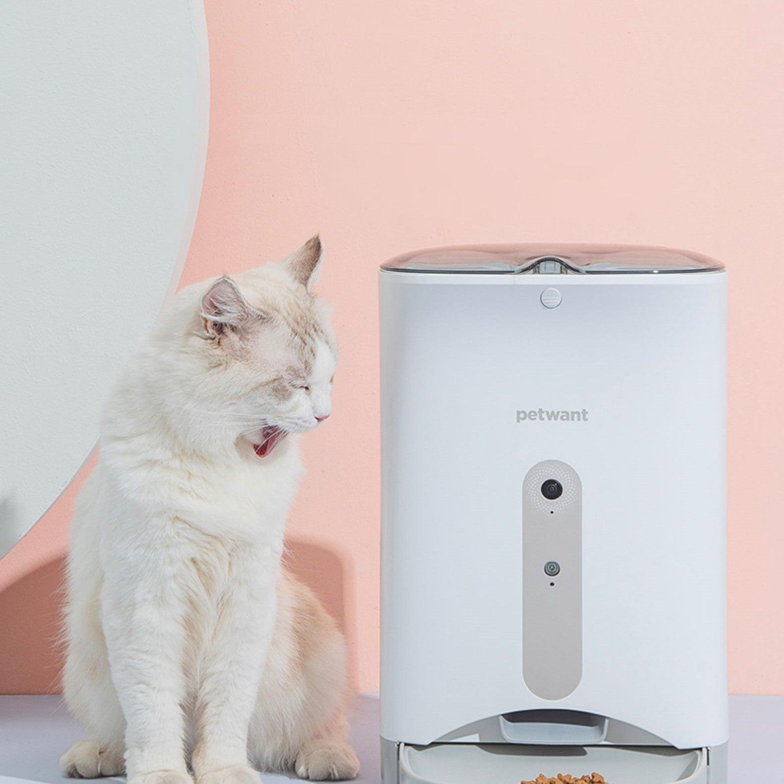 Smartpaws Automatic Pet Feeder - Intelligent Food Monitoring And Remote Control